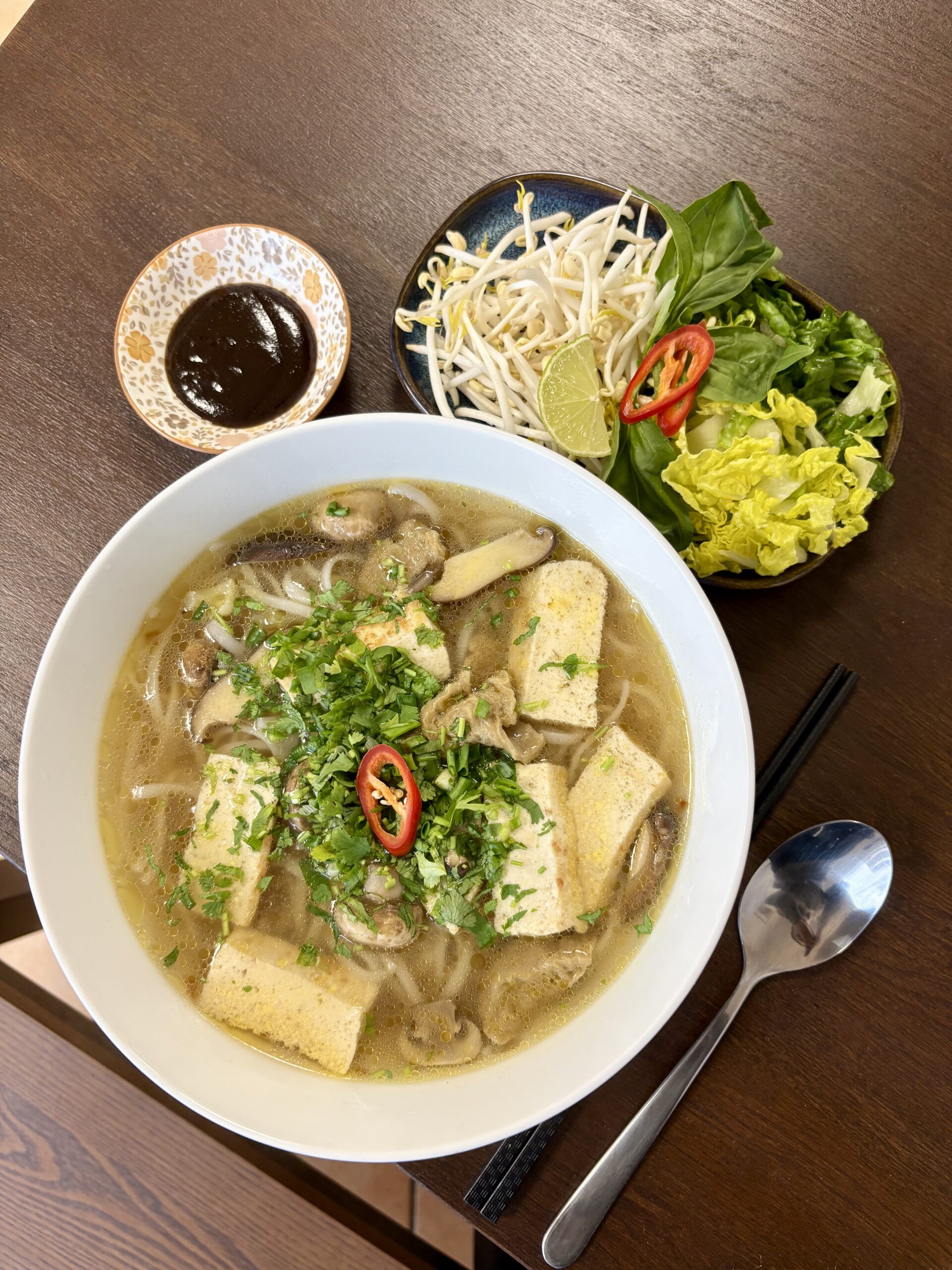 vegansk plantebaseret pho